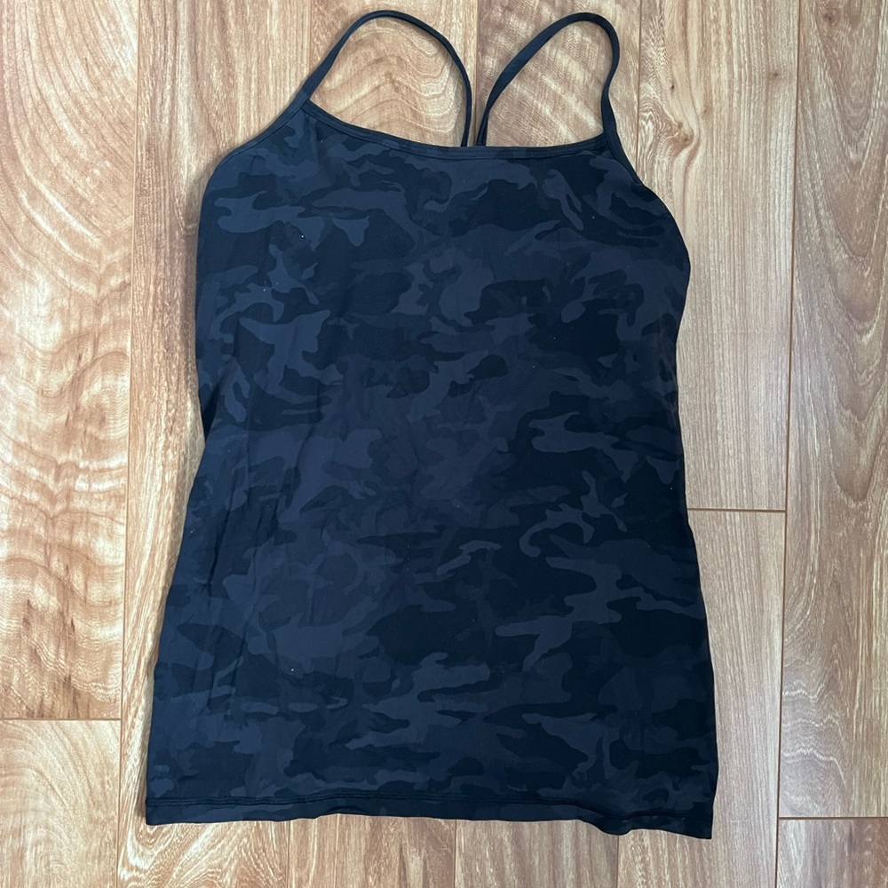 Lululemon tank